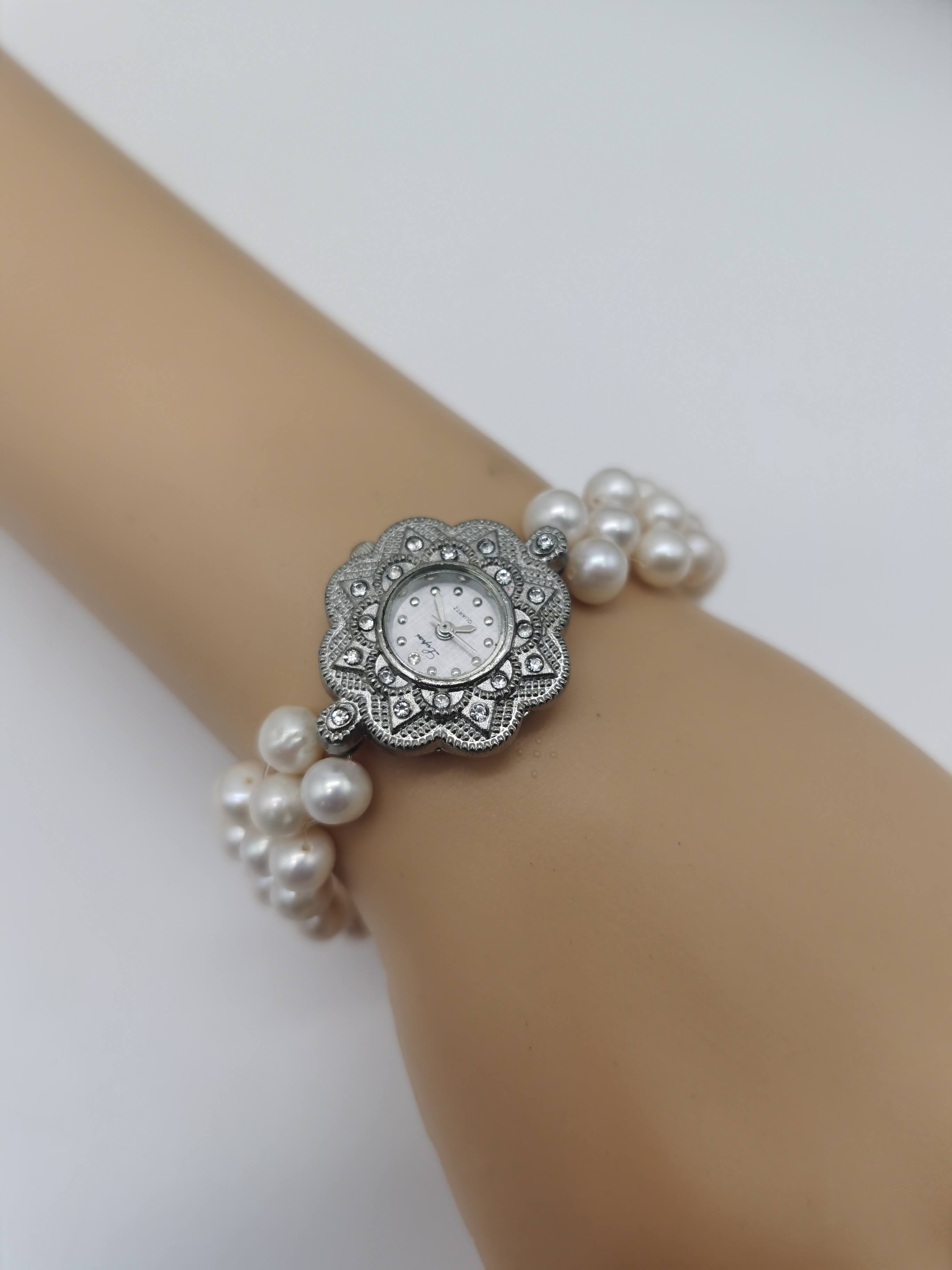 JAM TANGAN WANITA MUTIARA BULAT WHITE