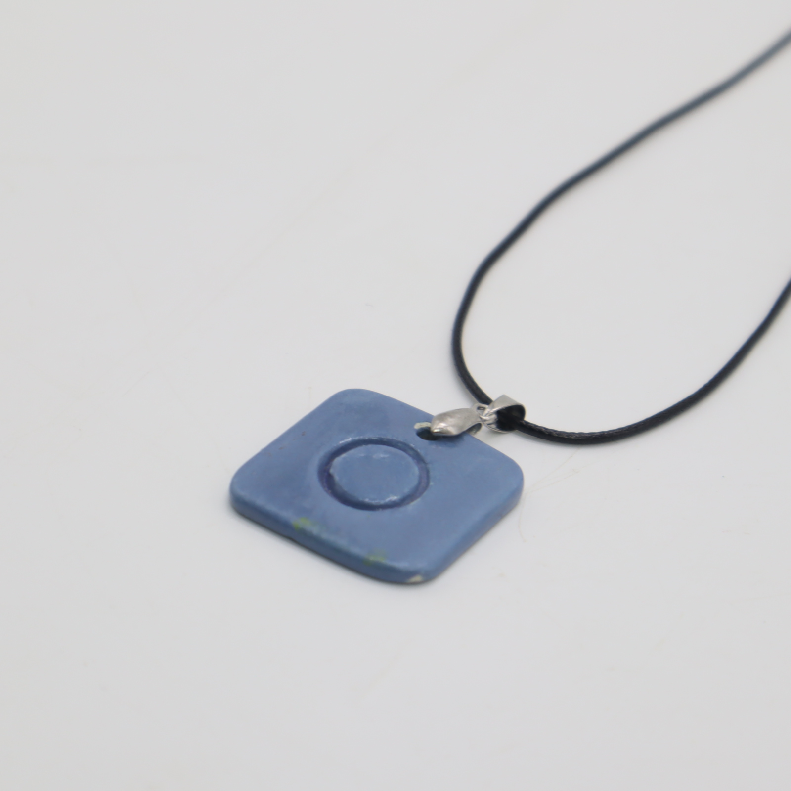 RANTAI LOKET SERAMIK