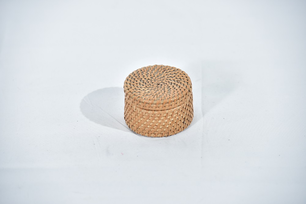 SELAPA ANYAMAN RIBU-RIBU