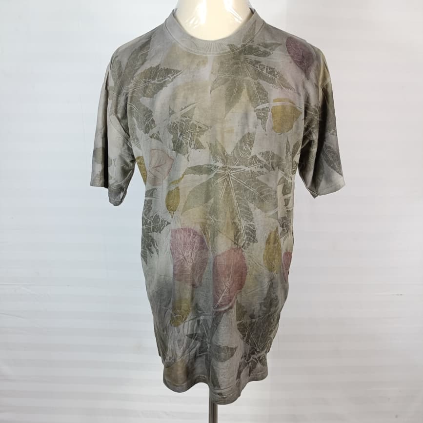 BATIK T-SHIRT ECOPRINT