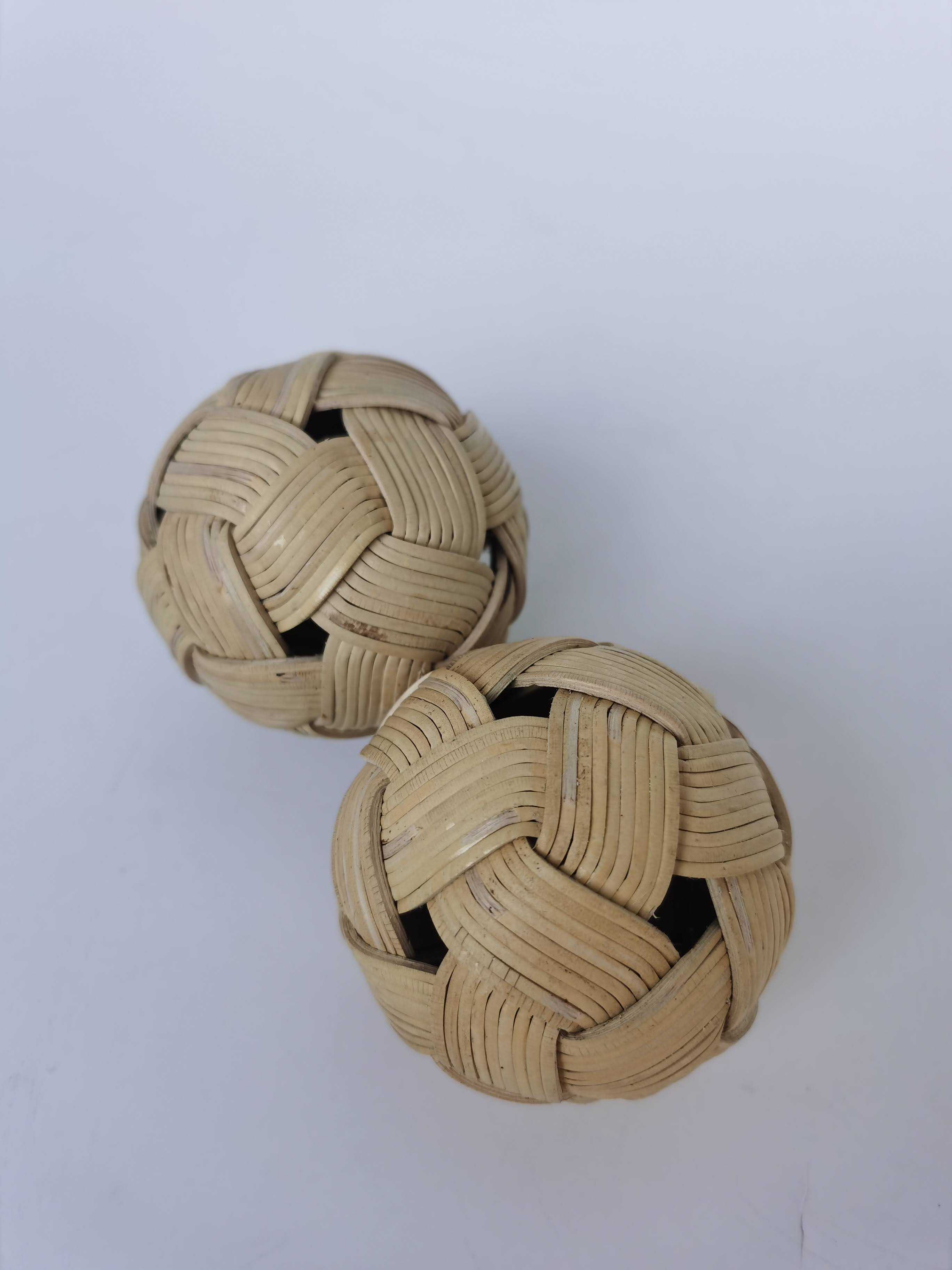 TAKRAW BALL