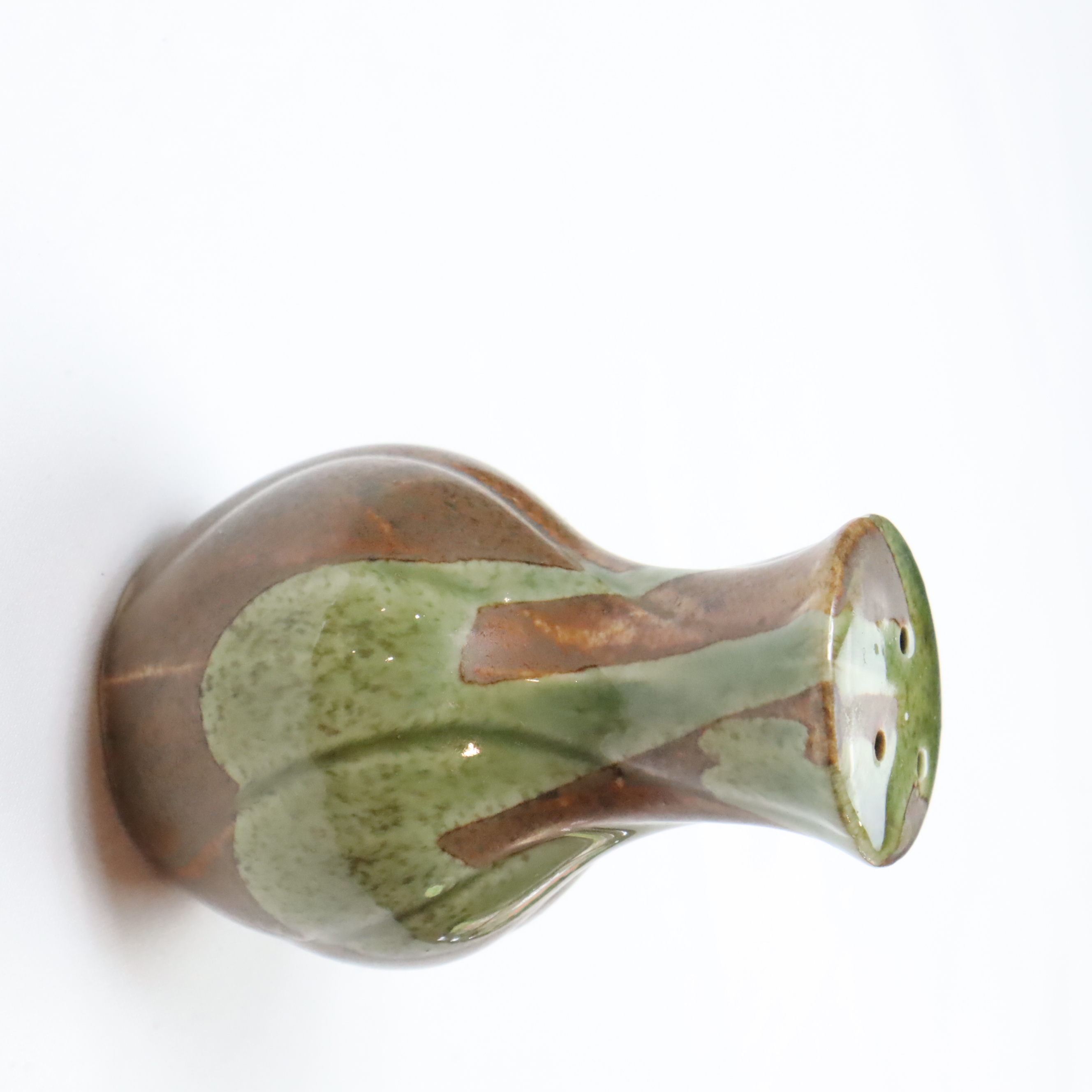 CERAMIC PEPPER CONTAINER