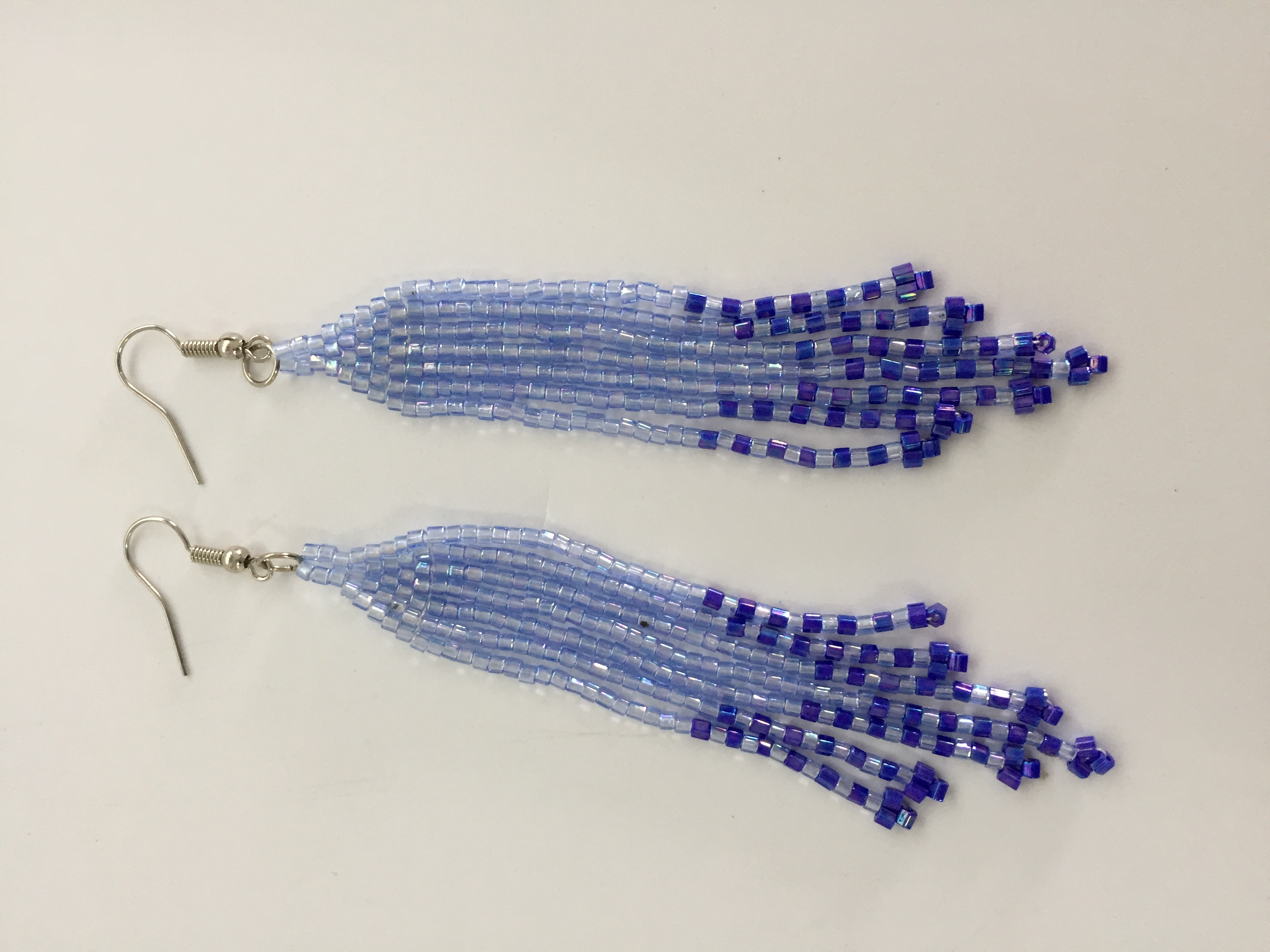 RAMBAI JUNTAI BLUE WHITE EARRINGS