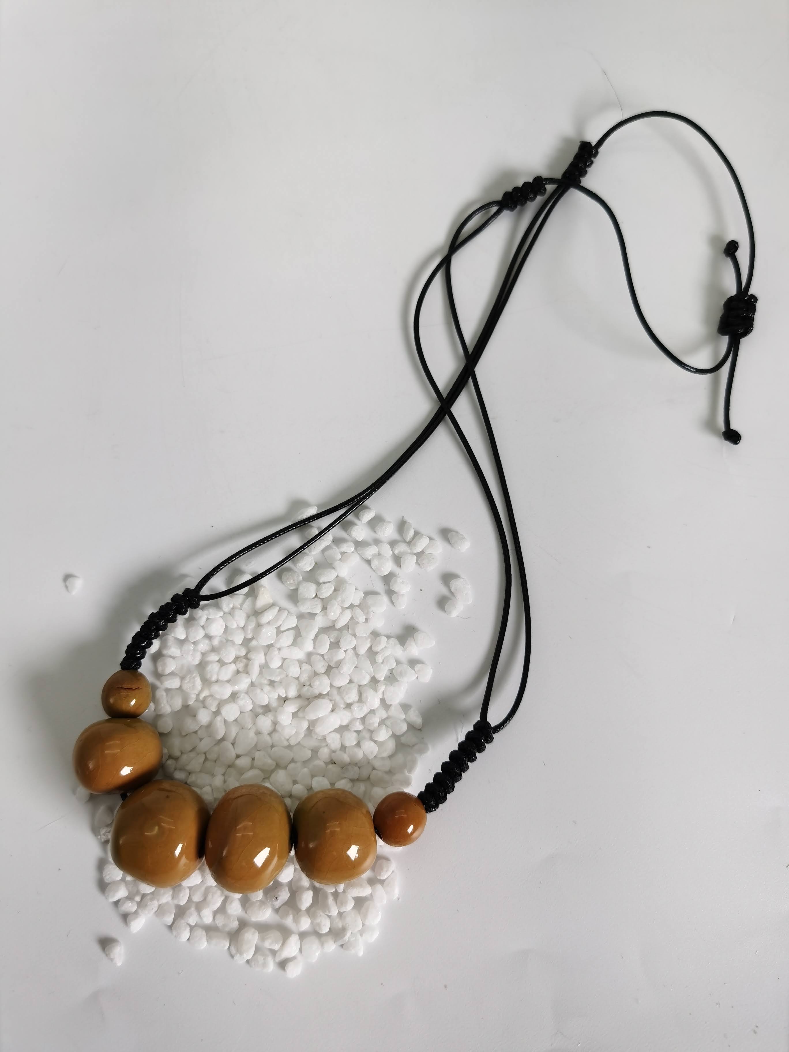 CALINA BONE BROWN NECKLACE