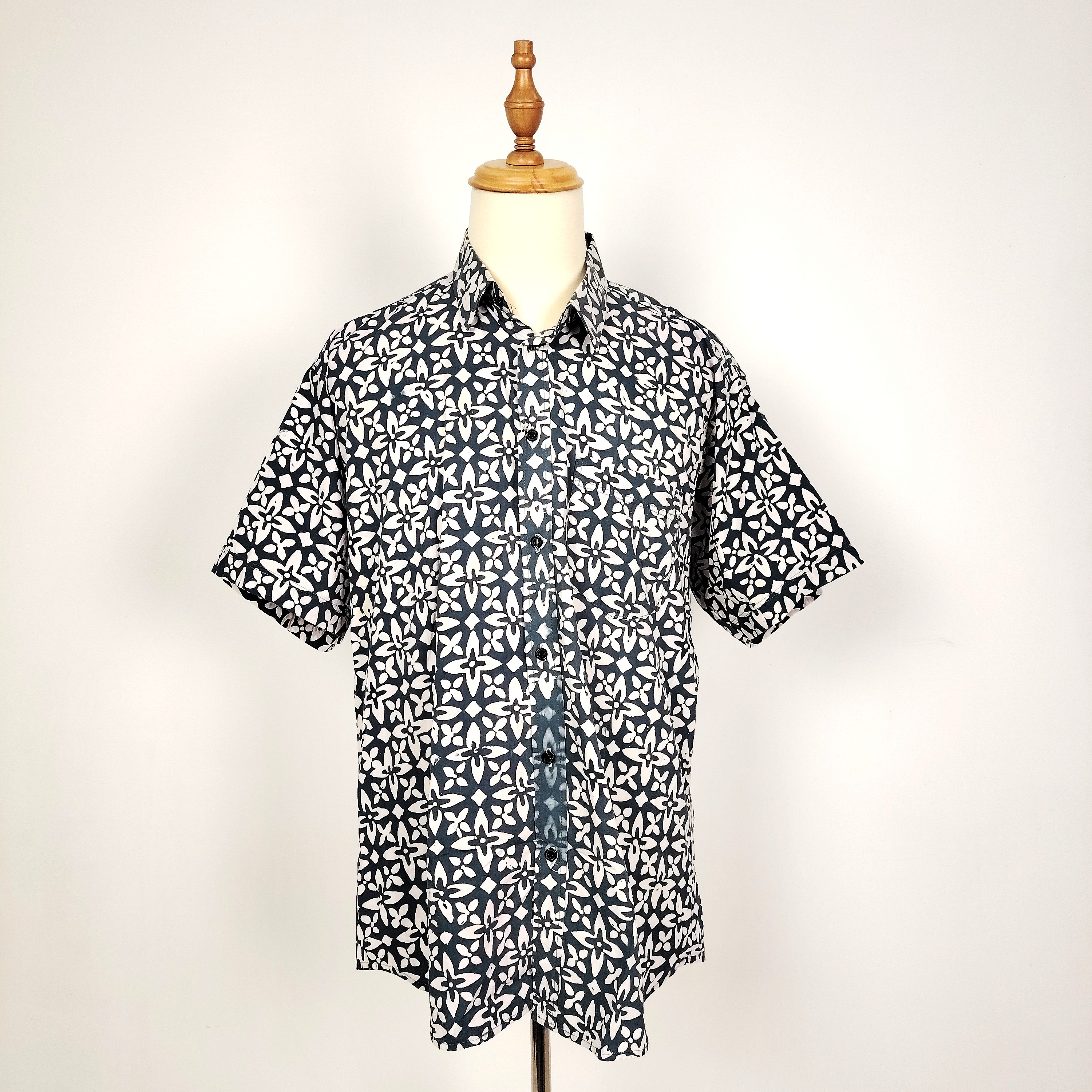 MEN SHIRT SHORT SLEEVE