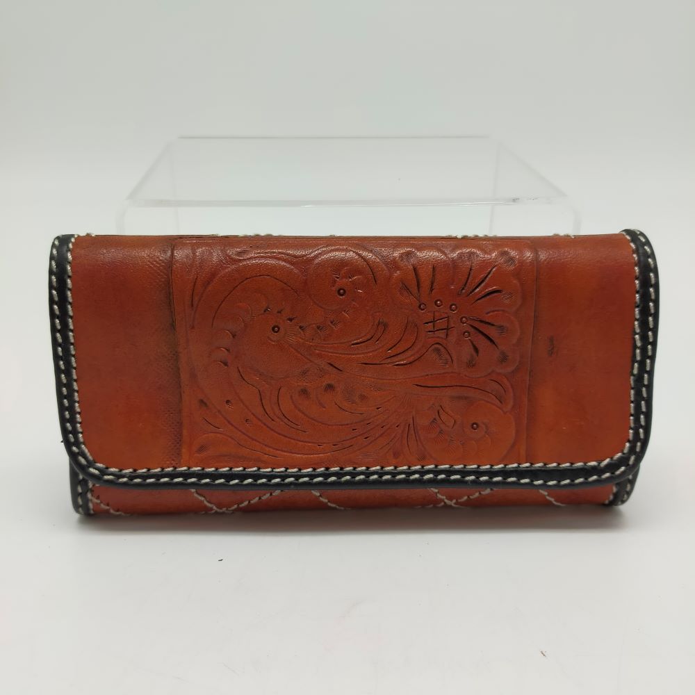 LONG WALLET CARVING