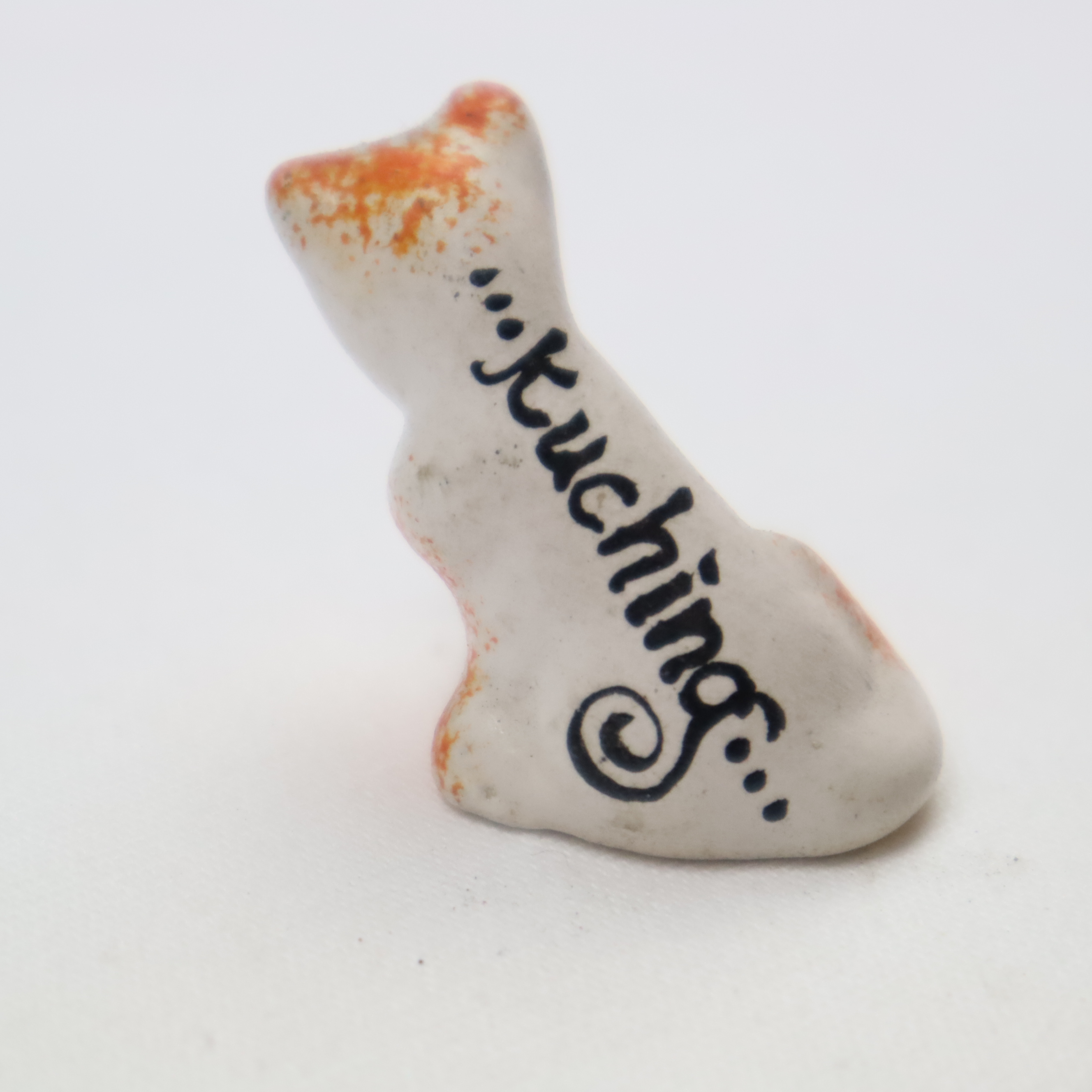 CERAMIC MINIATURE CAT