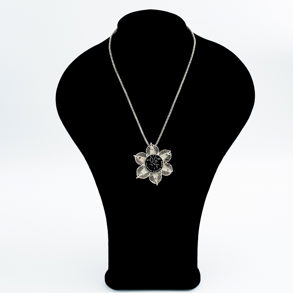 NECKLACE STAR ROSE 50 CENT
