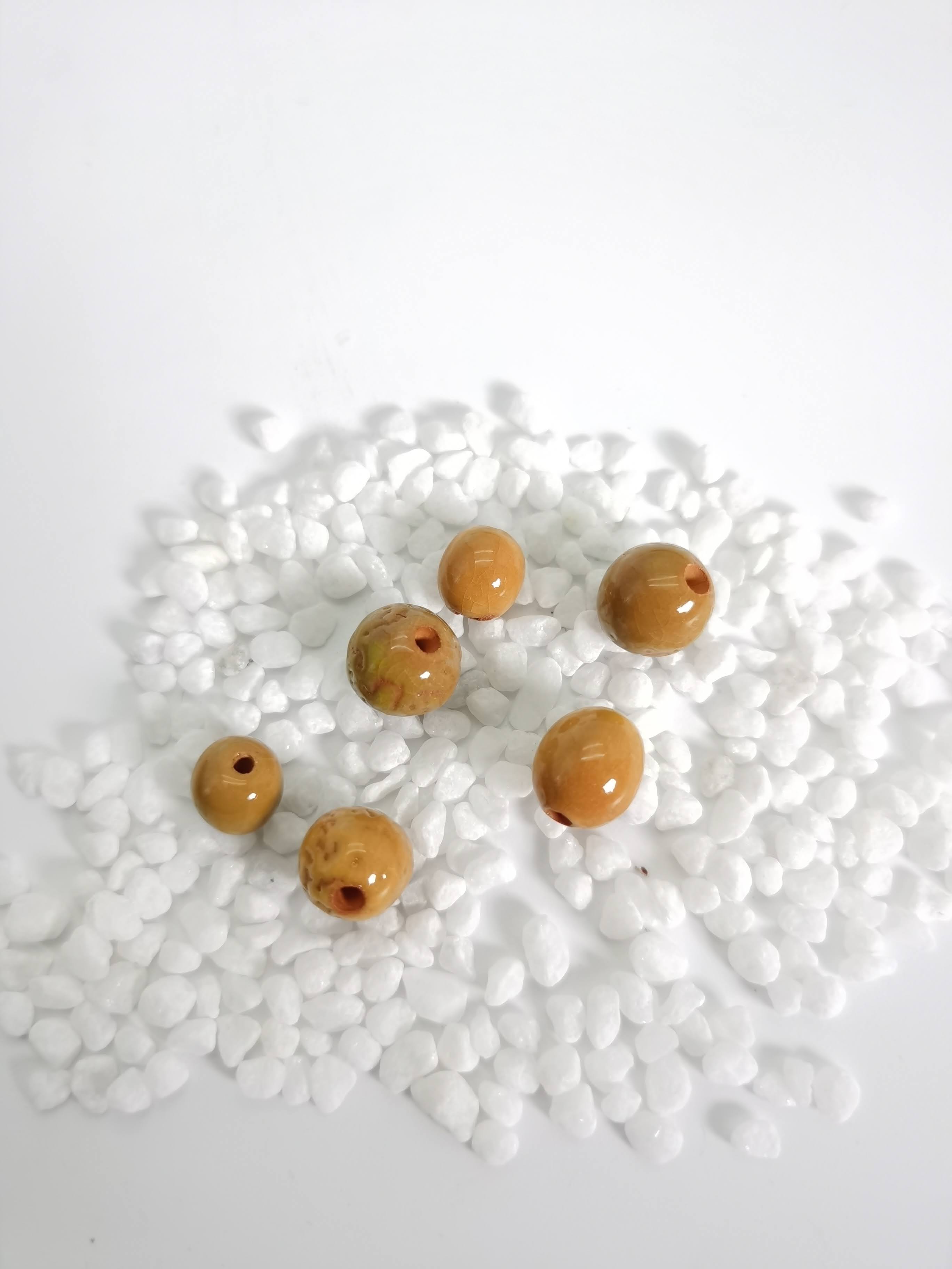 BONE BROWN CERAMIC BEADS